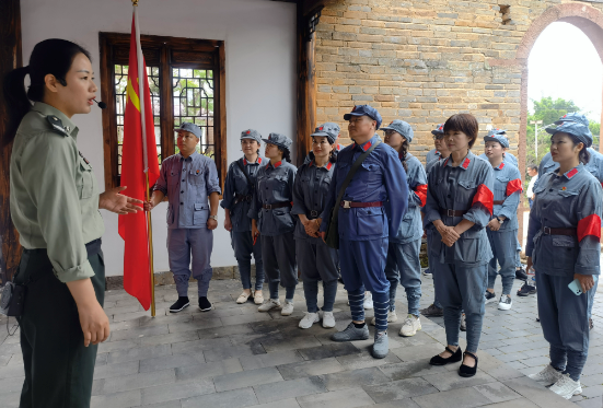 中共兴国商会联合总会支部委员会开展党史学习教育现场教学活动(图3)